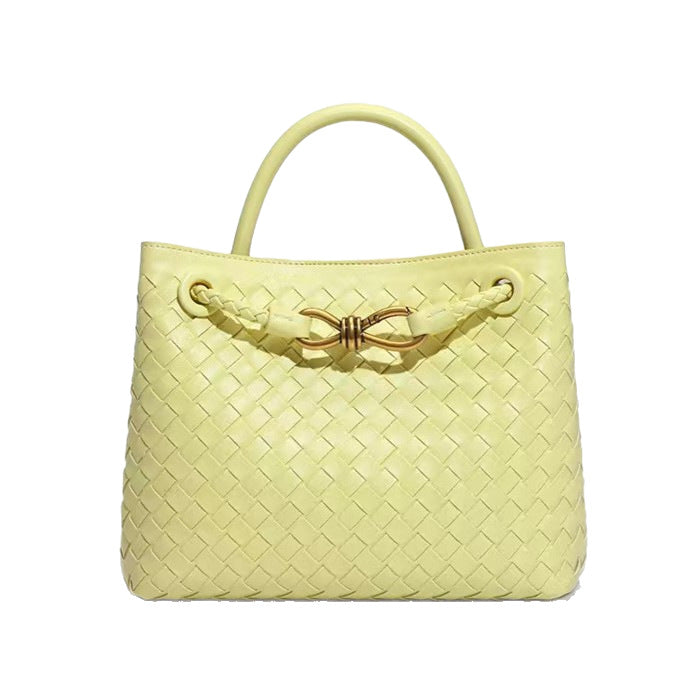 <font dir="auto" style="vertical-align: inherit;"><font dir="auto" style="vertical-align: inherit;">Cross-Border Bv Woven Tote Bag, Large-Capacity Commuter Bag, High-End B Brand Handbag, Figure-Eight Shoulder Crossbody Bag for Women</font></font>