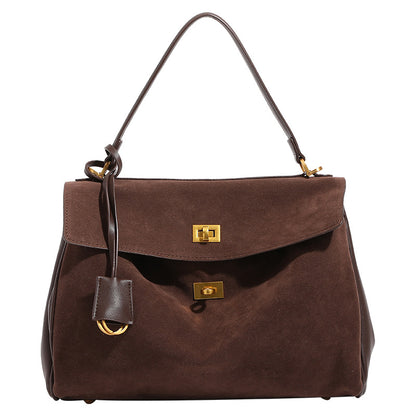 <font dir="auto" style="vertical-align: inherit;"><font dir="auto" style="vertical-align: inherit;">Texted Frosted Kelly Bag Women's 2024 Autumn and Winter New Commuter Large Capacity Portable Tote Bag All-match Crossbody Bag</font></font>
